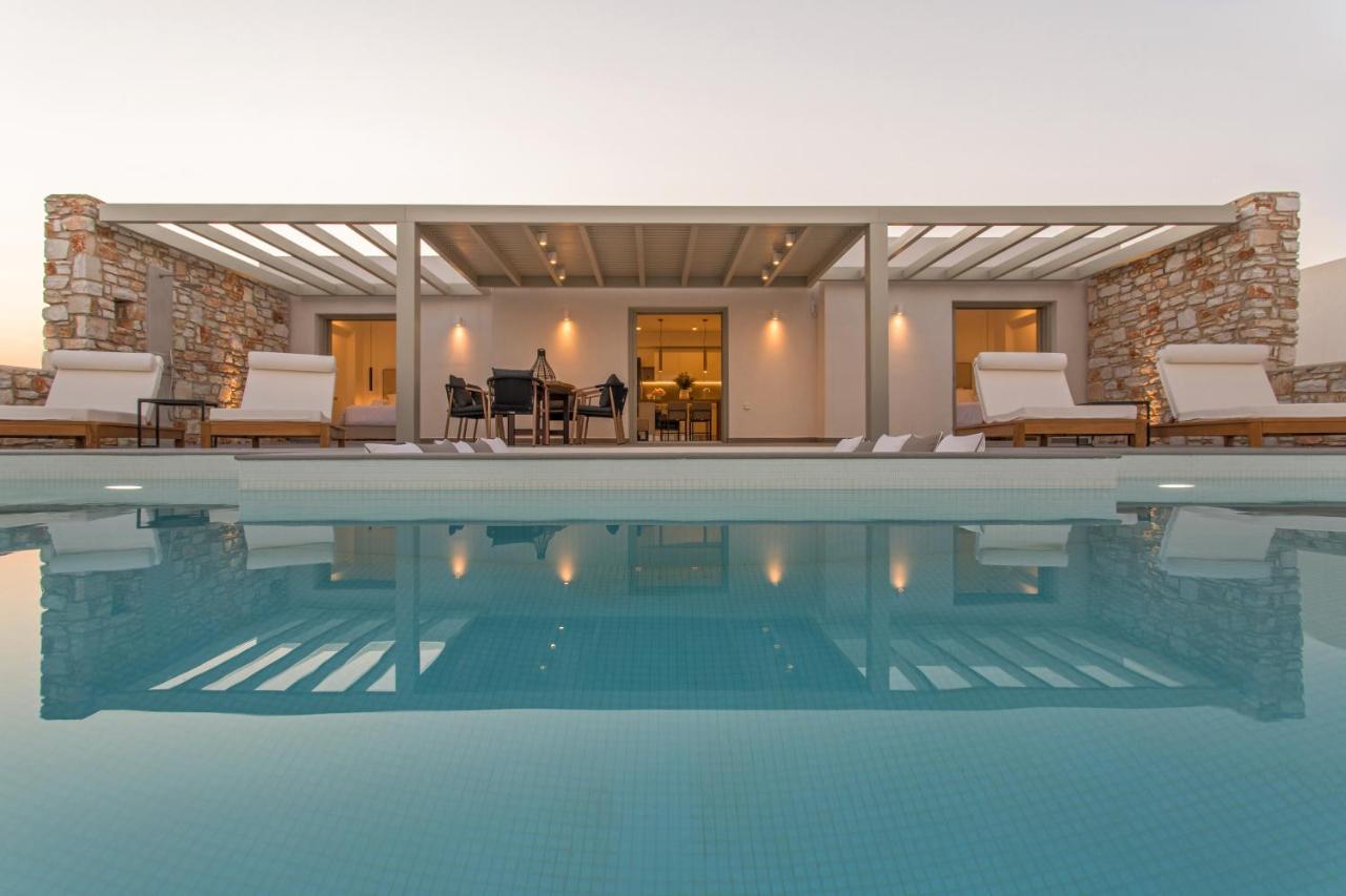 T7 Luxury Villas Paros Exteriör bild