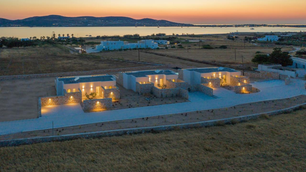 T7 Luxury Villas Paros Exteriör bild