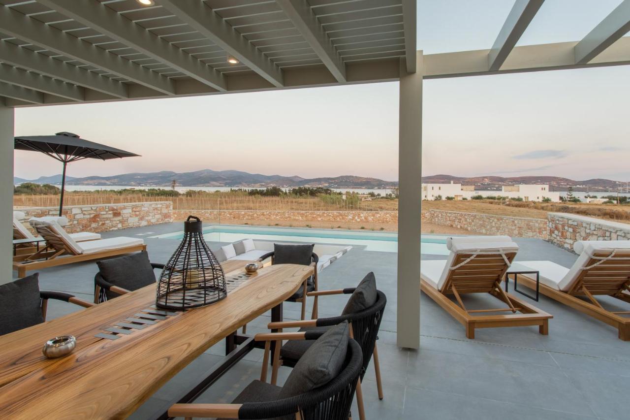 T7 Luxury Villas Paros Exteriör bild