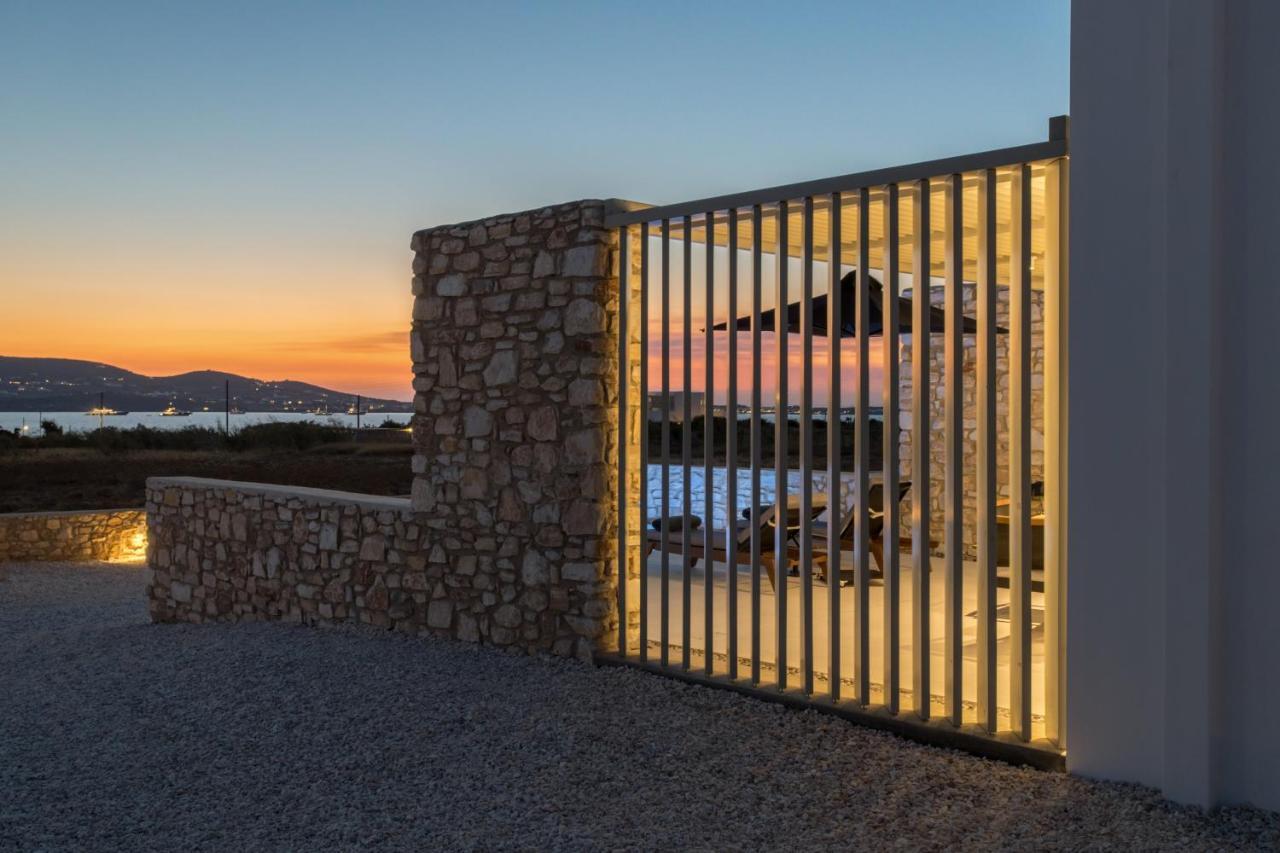 T7 Luxury Villas Paros Exteriör bild